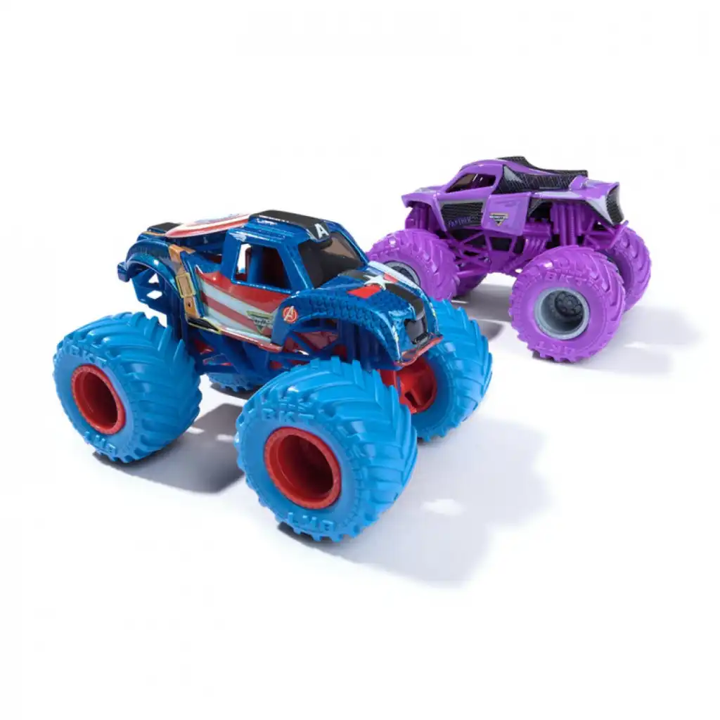 Luo oma Monster Jam -show täynnä temppuja.