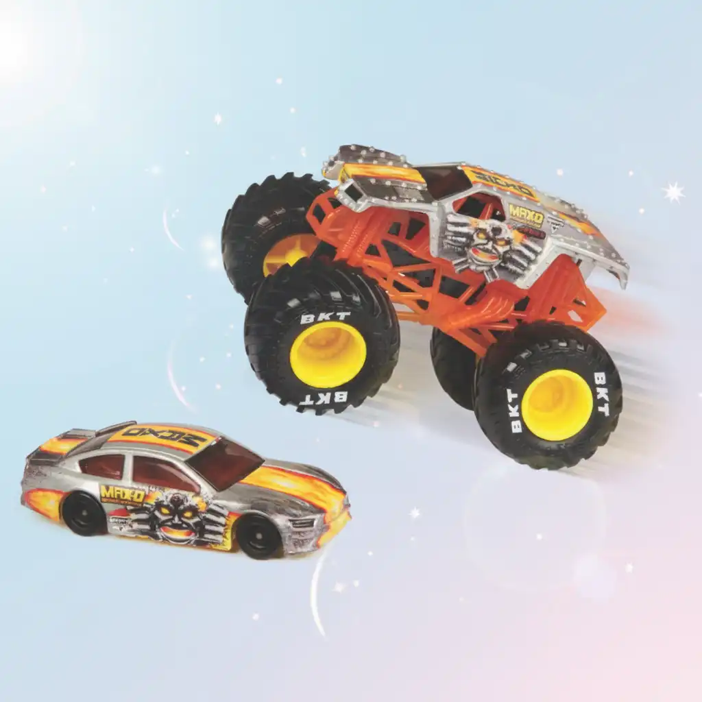 Luo oma Monster Jam-areenasi täynnä hyppyjä.